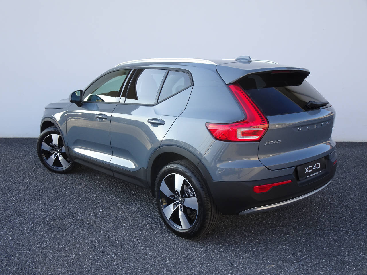 VOLVO XC40 1.5 T2 Xcite, Essence, Occasion / Utilisé, Automatique - 3