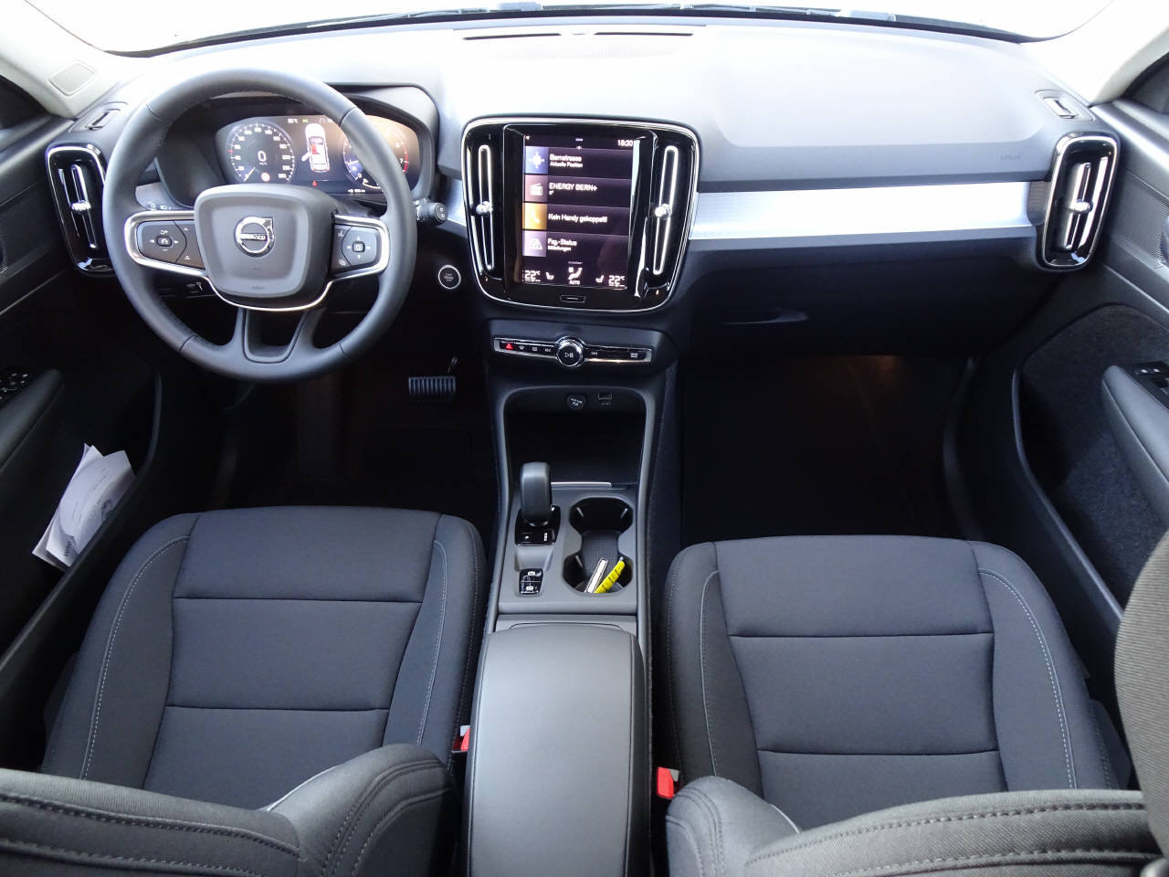 VOLVO XC40 1.5 T2 Xcite, Essence, Occasion / Utilisé, Automatique - 5