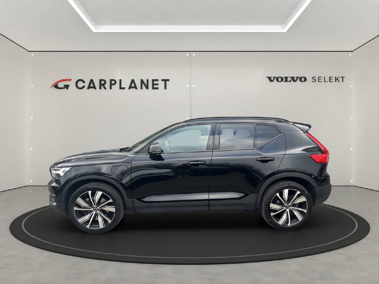 VOLVO XC40 1.5 T5 PiH R-Design, Plug-in-Hybrid Petrol/Electric, Second hand / Used, Automatic - 3