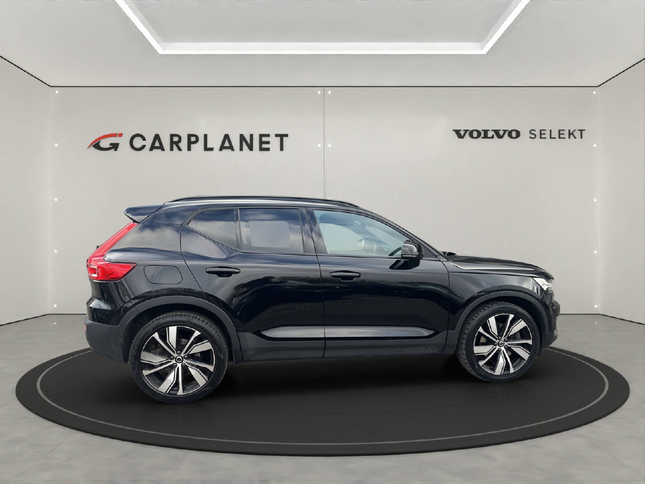 VOLVO XC40 1.5 T5 PiH R-Design, Plug-in-Hybrid Petrol/Electric, Second hand / Used, Automatic - 4