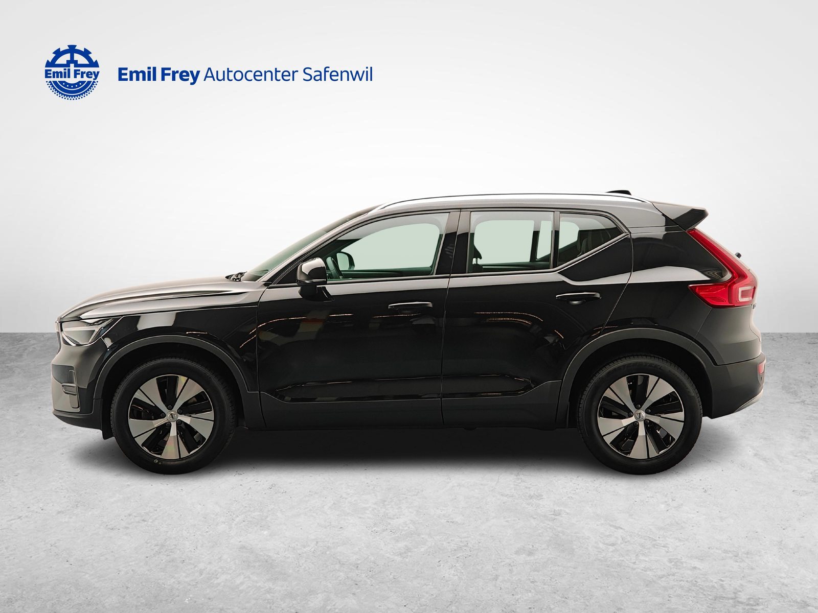 VOLVO XC40 2.0 B3 MH Core, Mild-Hybrid Benzin/Elektro, Occasion / Gebraucht, Automatik - 2