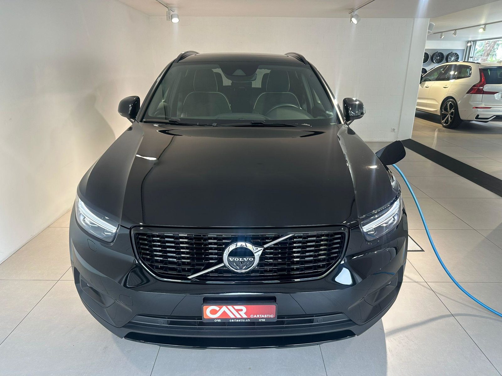 VOLVO XC40 1.5 T5 TE R-Design, Plug-in-Hybrid Benzina/Elettrica, Occasioni / Usate, Automatico - 2