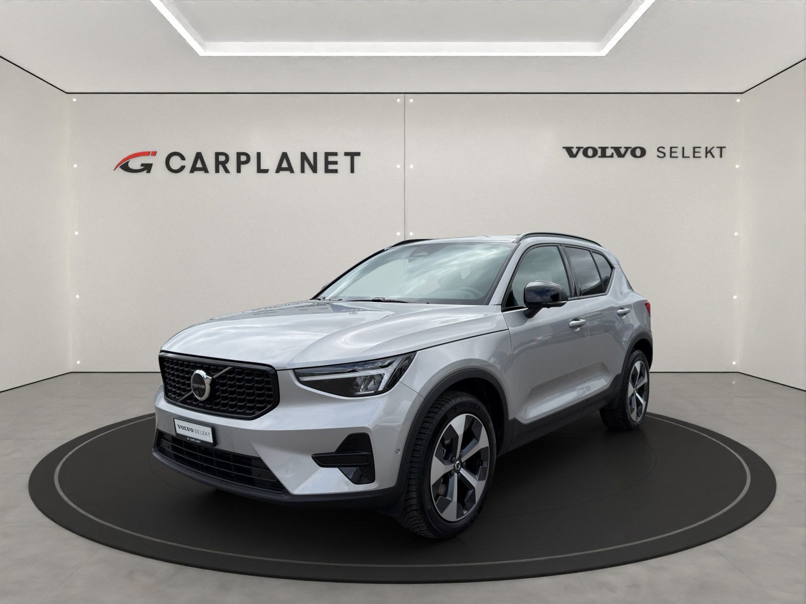 VOLVO XC40 2.0 B4 MH Plus Dark