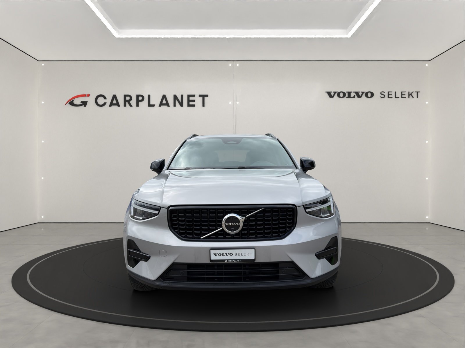 VOLVO XC40 2.0 B4 MH Plus Dark, Mild-Hybrid Petrol/Electric, Second hand / Used, Automatic - 5
