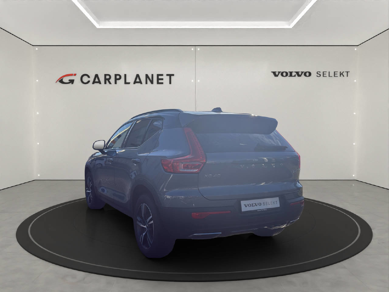 VOLVO XC40 2.0 T4 R-Design AWD ., Petrol, Second hand / Used, Automatic - 2