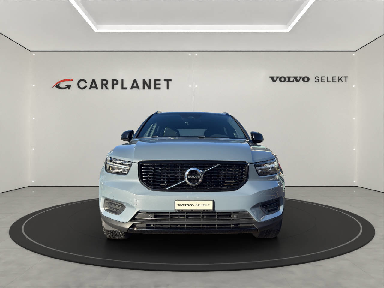 VOLVO XC40 2.0 T4 R-Design AWD ., Petrol, Second hand / Used, Automatic - 4