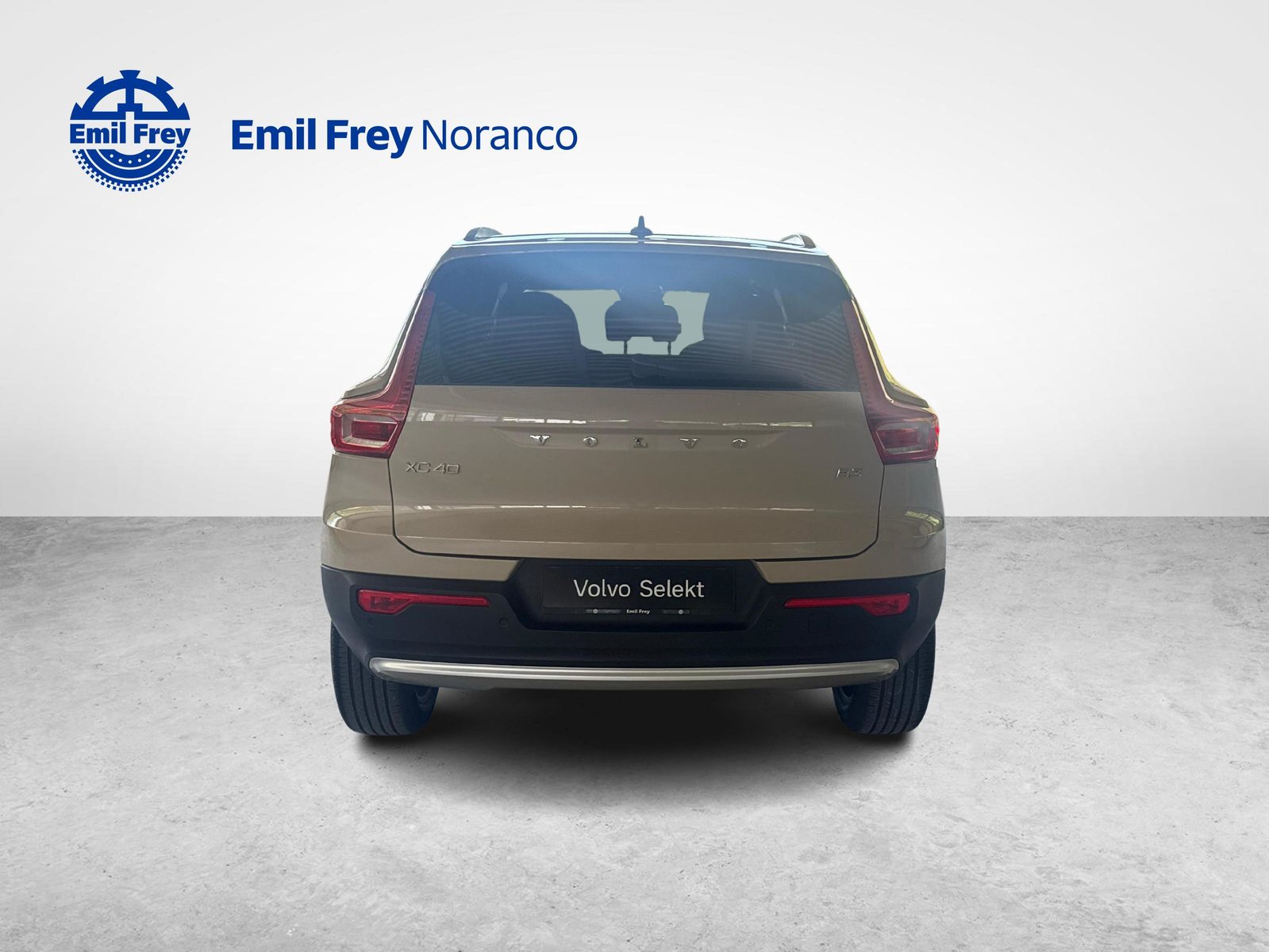 VOLVO XC40 2.0 B3 MH Core + Pneumatici invernali inclusi, Hybride Léger Essence/Électricité, Occasion / Utilisé, Automatique - 4