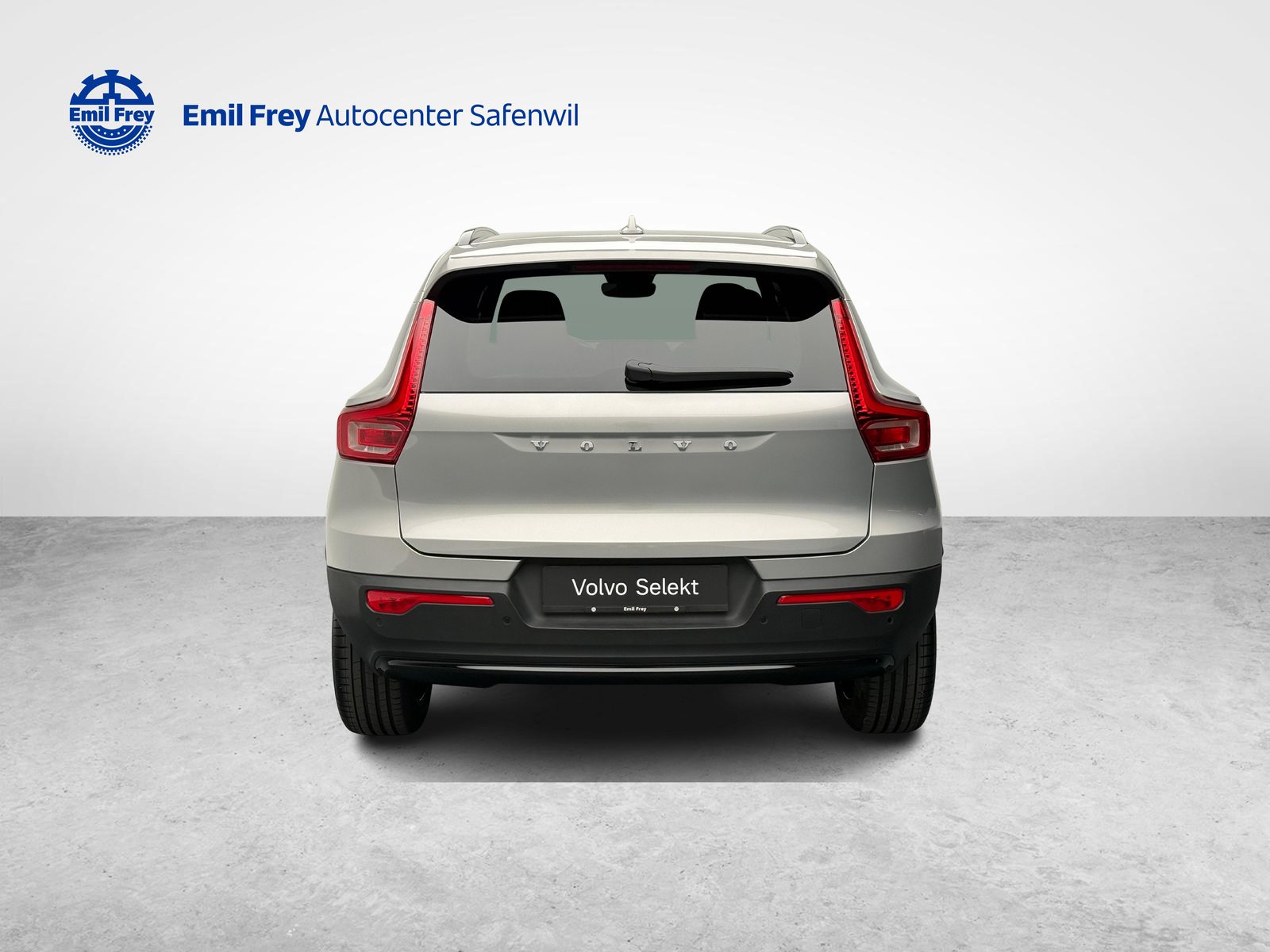 VOLVO XC40 2.0 B4 MH Plus Dark, Mild-Hybrid Petrol/Electric, Second hand / Used, Automatic - 4