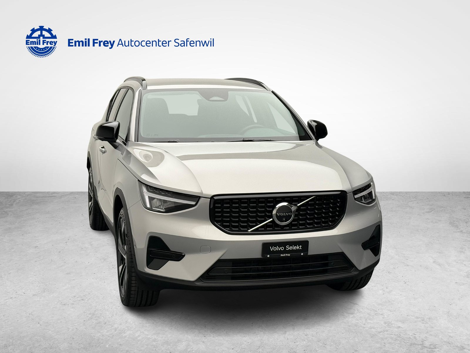 VOLVO XC40 2.0 B4 MH Plus Dark, Mild-Hybrid Petrol/Electric, Second hand / Used, Automatic - 7