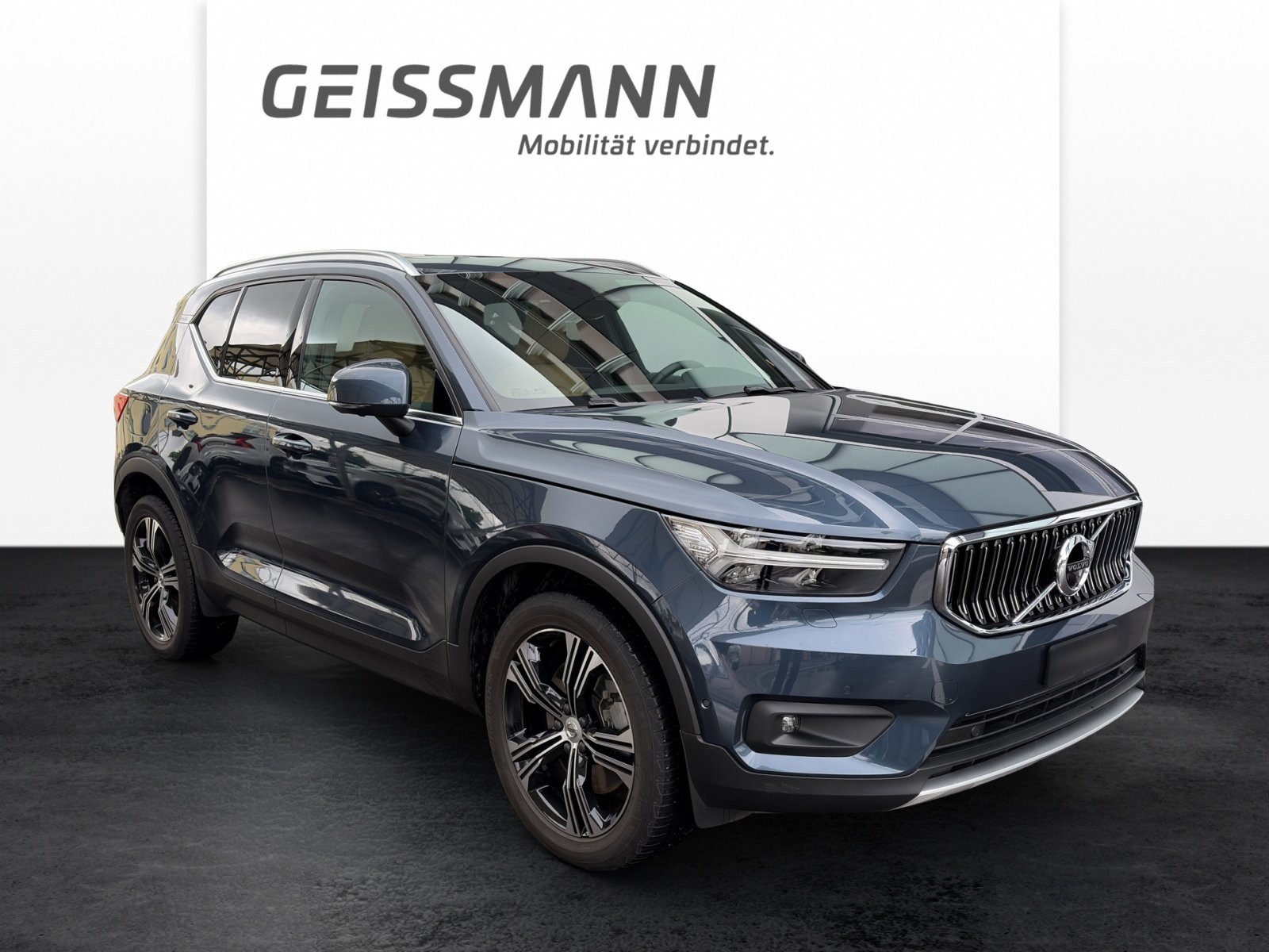 VOLVO XC40 1.5 T5 PiH Inscription, Plug-in-Hybrid Petrol/Electric, Second hand / Used, Automatic - 2