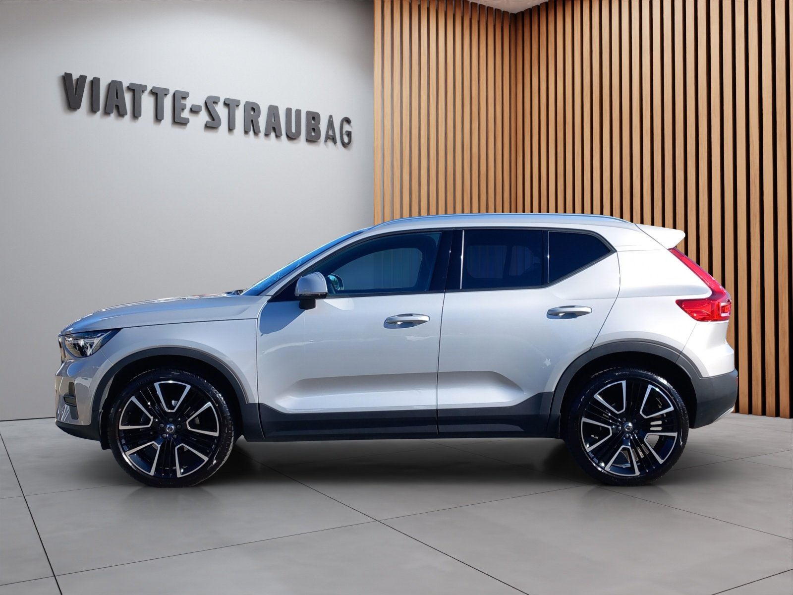 VOLVO XC40 2.0 B3 MH Core, Hybride Leggero Benzina/Elettrica, Occasioni / Usate, Automatico - 2