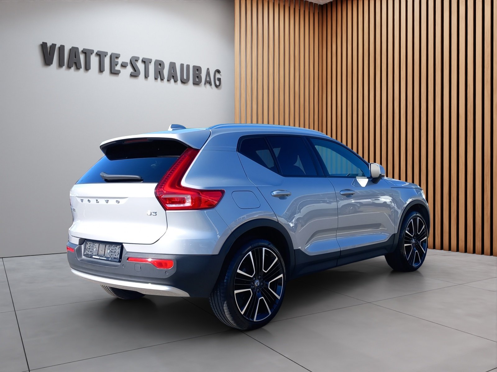 VOLVO XC40 2.0 B3 MH Core, Hybride Leggero Benzina/Elettrica, Occasioni / Usate, Automatico - 5