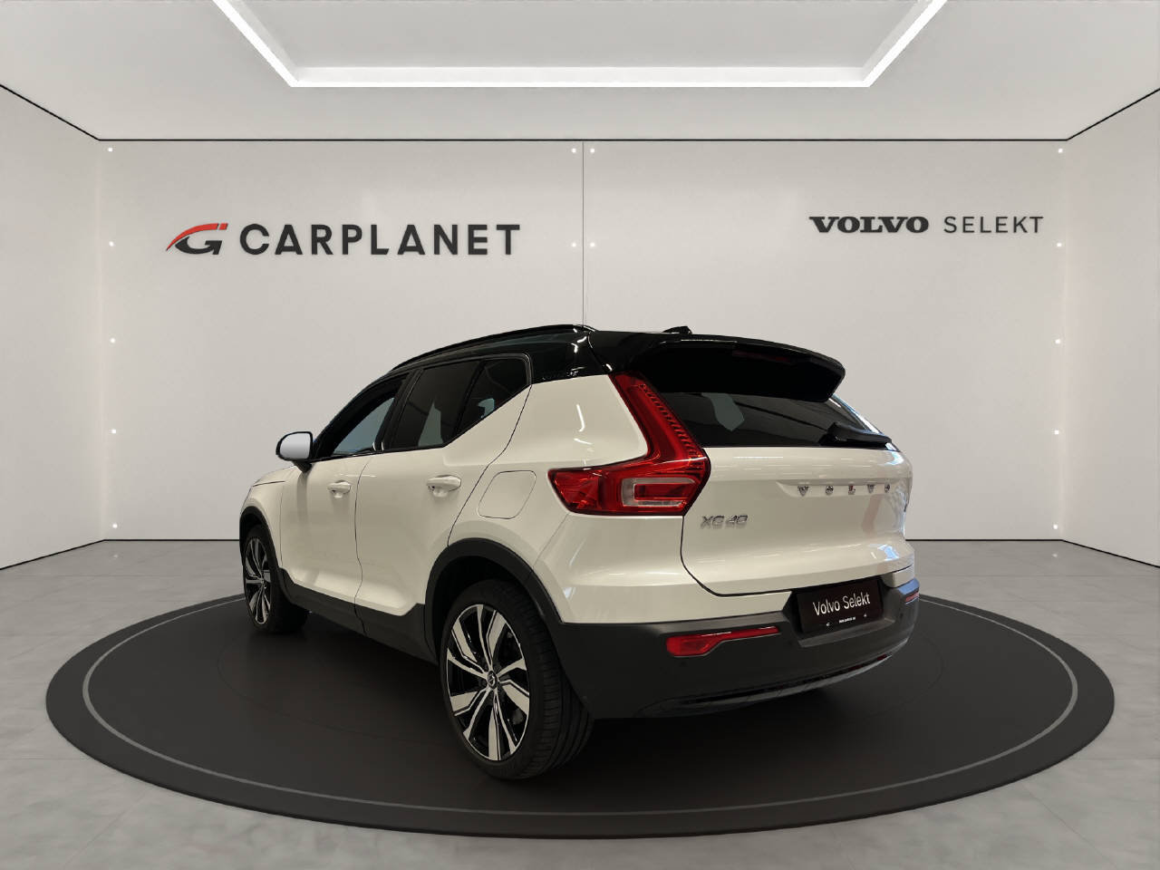 VOLVO XC40 P8 Twin R-Design AWD, Electric, Second hand / Used, Automatic - 4