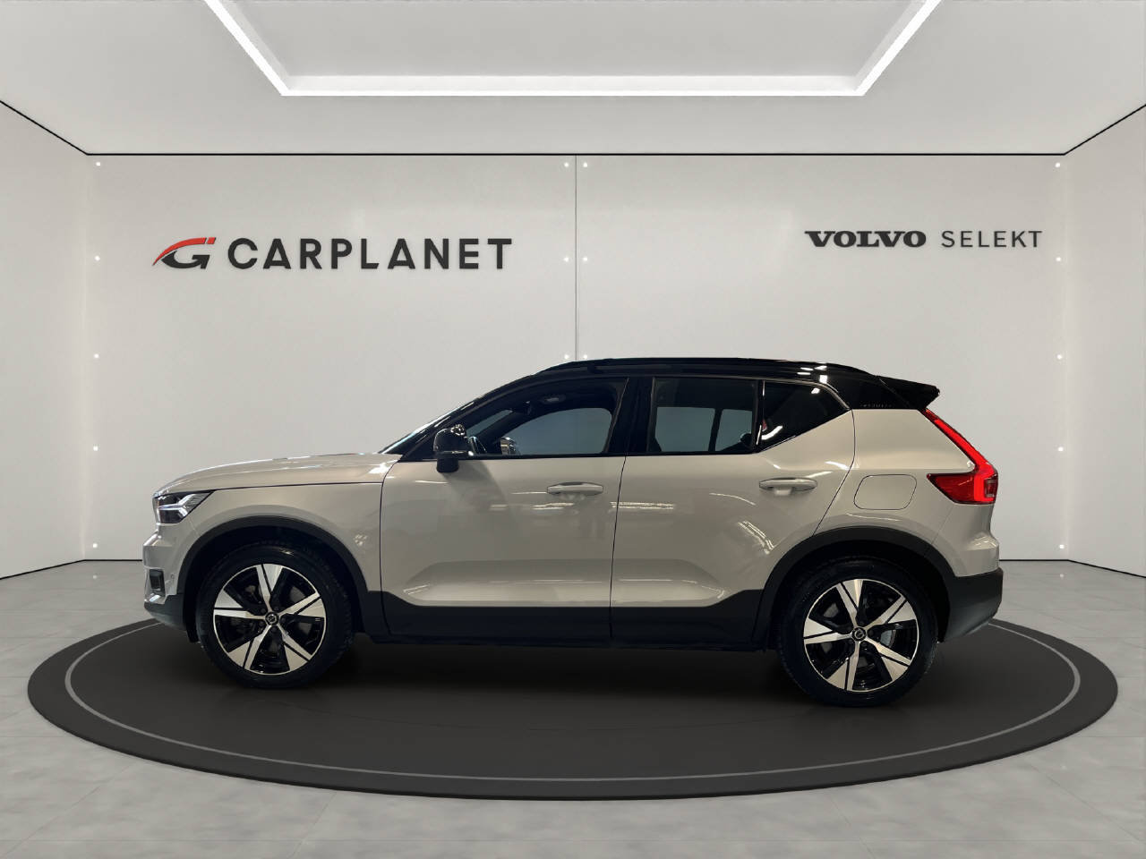 VOLVO XC40 P8 Twin Pro AWD, Electric, Second hand / Used - 3