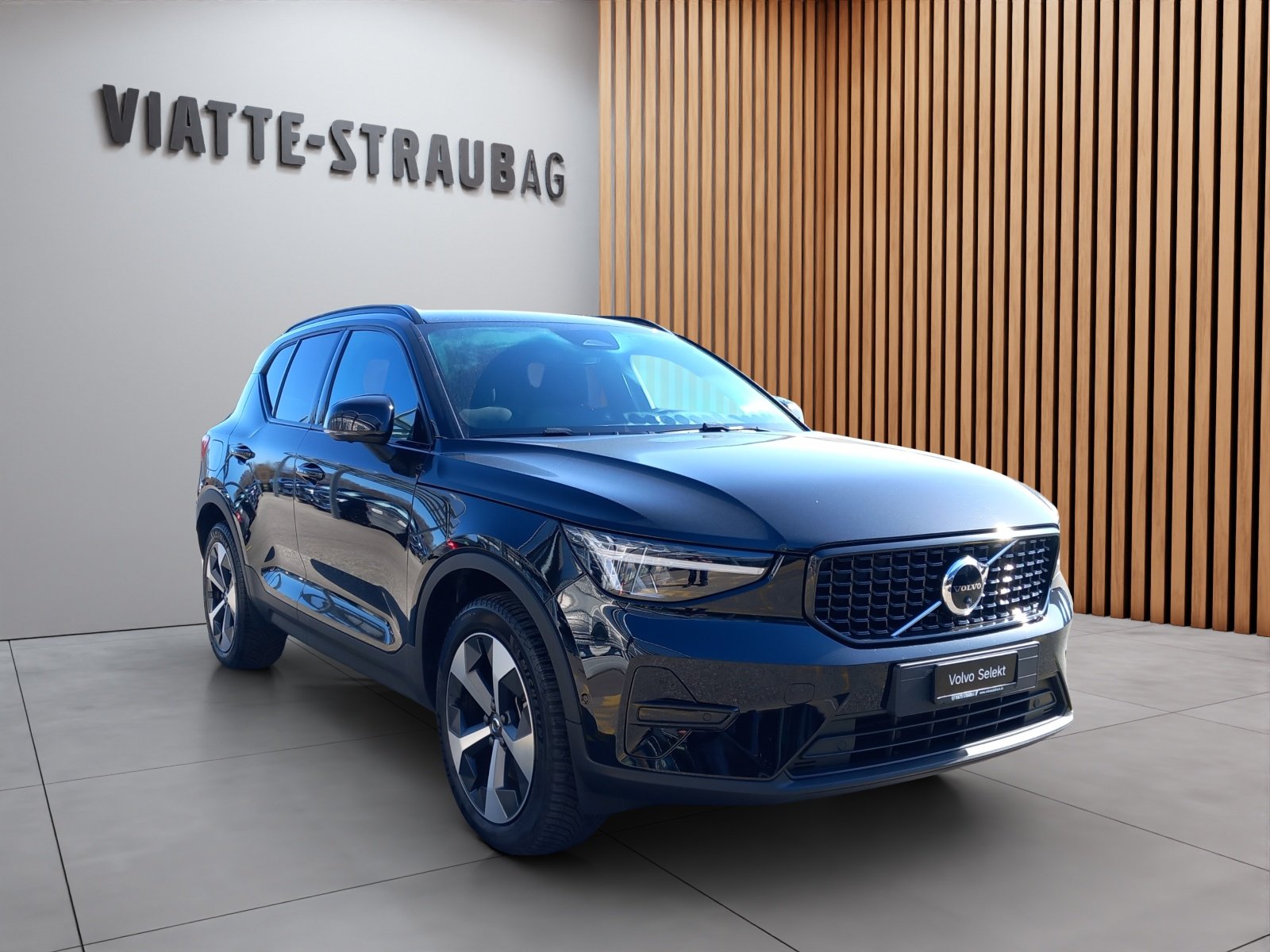 VOLVO XC40 2.0 B3 MH Plus Dark, Mild-Hybrid Petrol/Electric, Second hand / Used, Automatic - 7