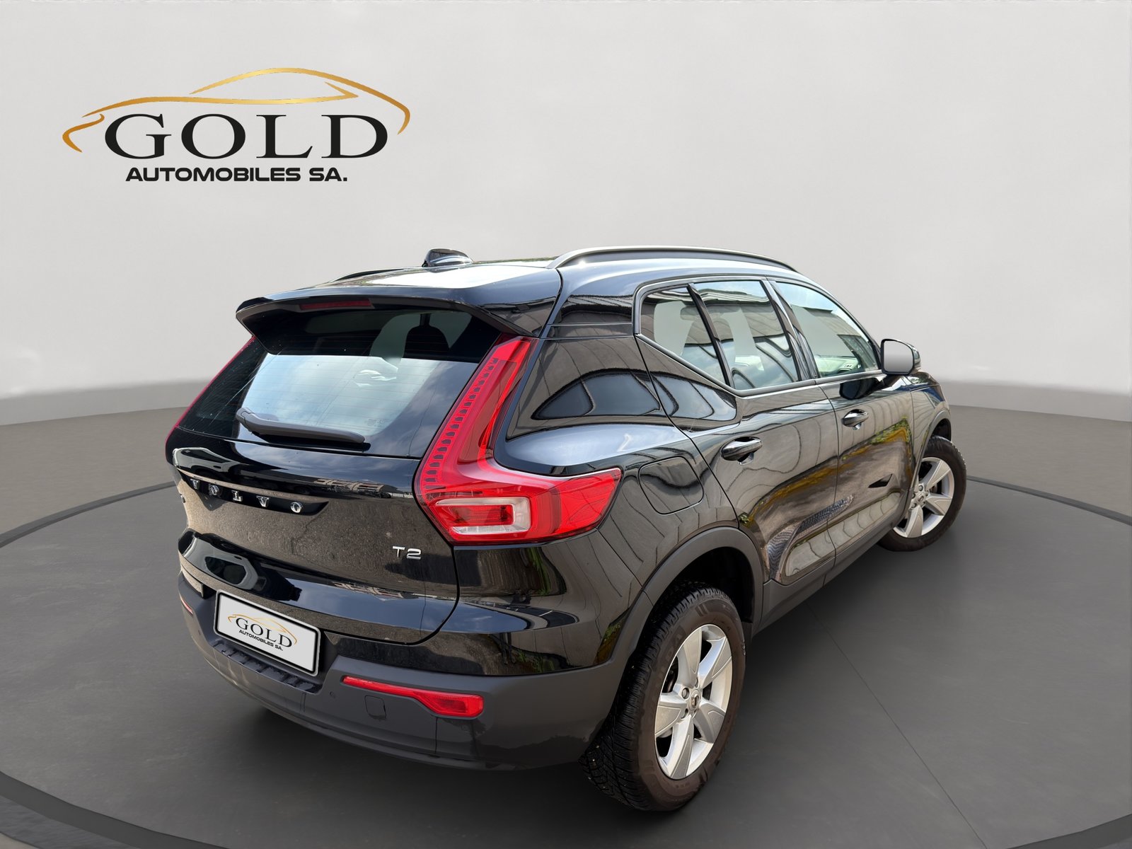 VOLVO XC40 T2 XCITE Geartronic, Benzina, Occasioni / Usate, Automatico - 2