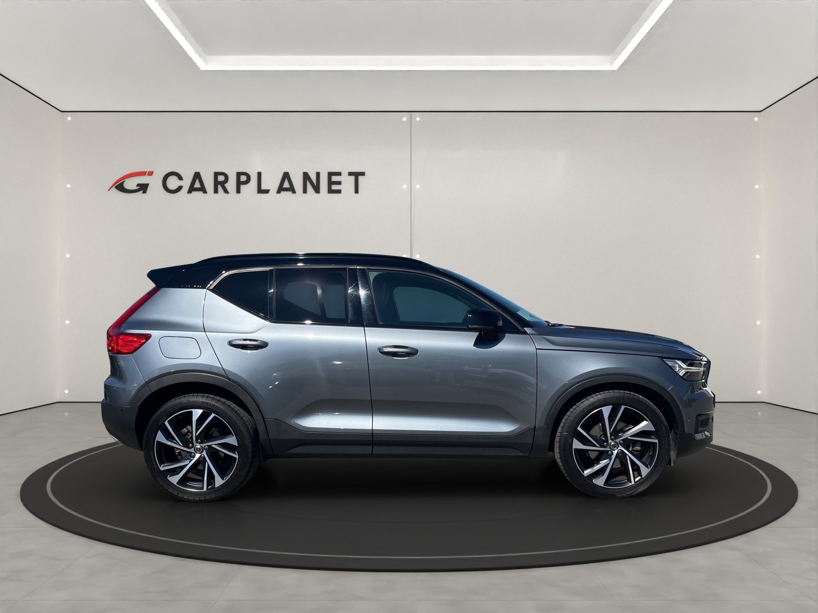 VOLVO XC40 2.0 T5 R-Design AWD, Benzin, Occasion / Gebraucht, Automatik - 5