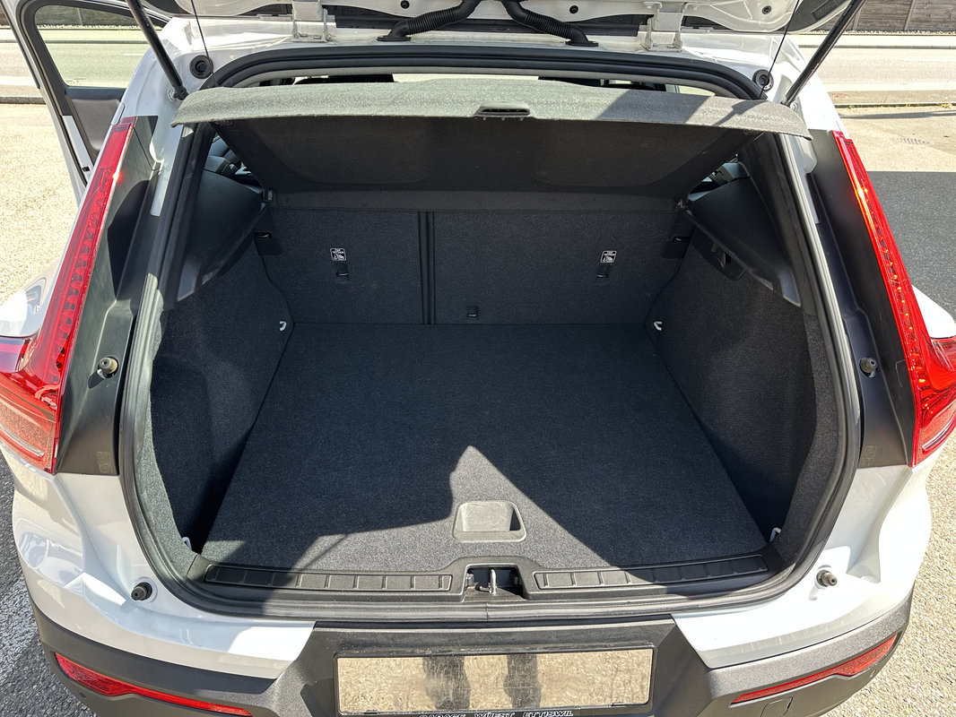 VOLVO XC40 2.0 D3, Diesel, Occasion / Utilisé, Automatique - 7