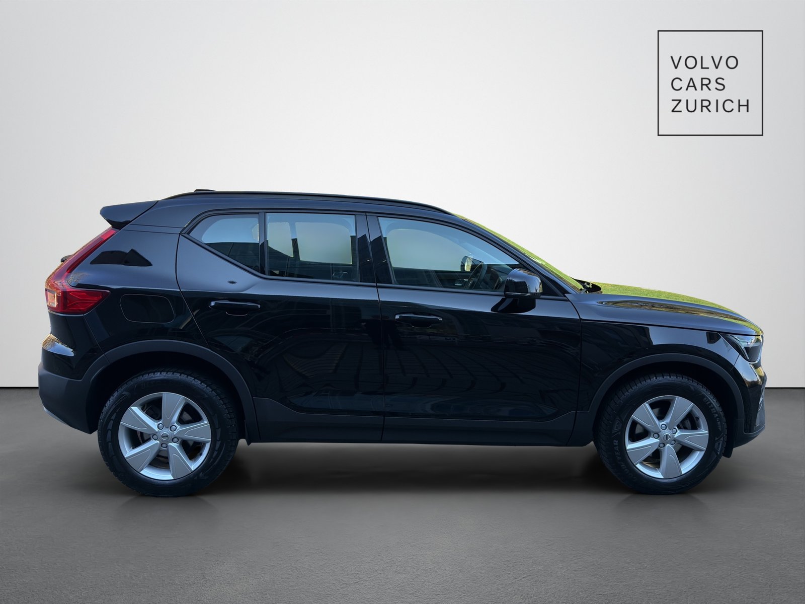 VOLVO XC40 1.5 T2 Essential, Petrol, Second hand / Used, Automatic - 4