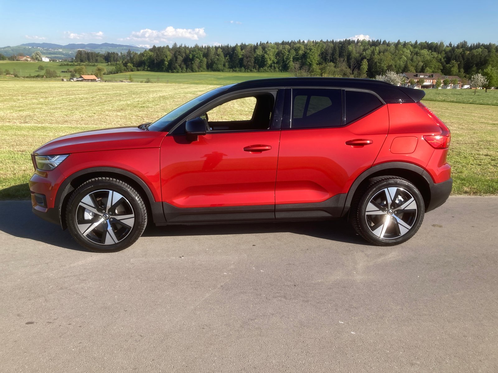 VOLVO XC40 Recharge P8 Twin AWD Pure Electric Pro, Électrique, Occasion / Utilisé, Automatique - 5