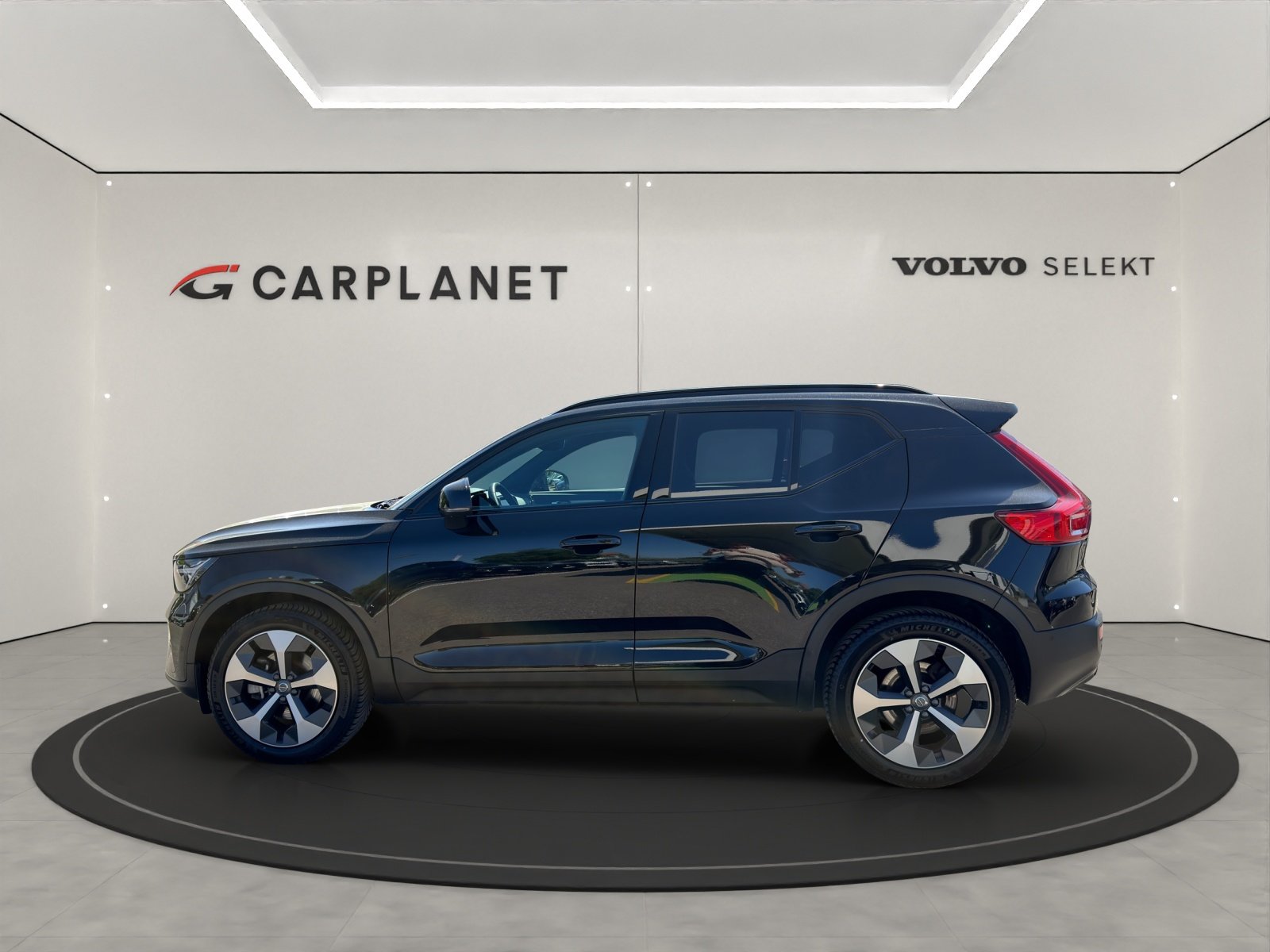 VOLVO XC40 2.0 B3 MH Plus Dark ., Hybride Léger Essence/Électricité, Occasion / Utilisé, Automatique - 3