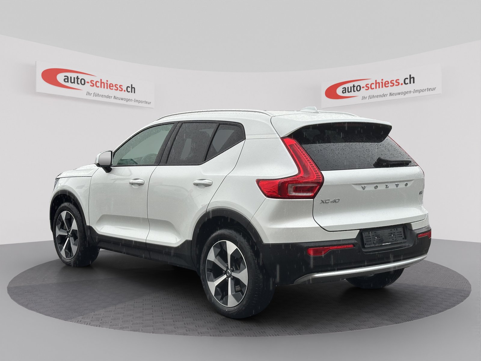 VOLVO XC40 B3 Core DCT, Mild-Hybrid Petrol/Electric, Second hand / Used, Automatic - 3