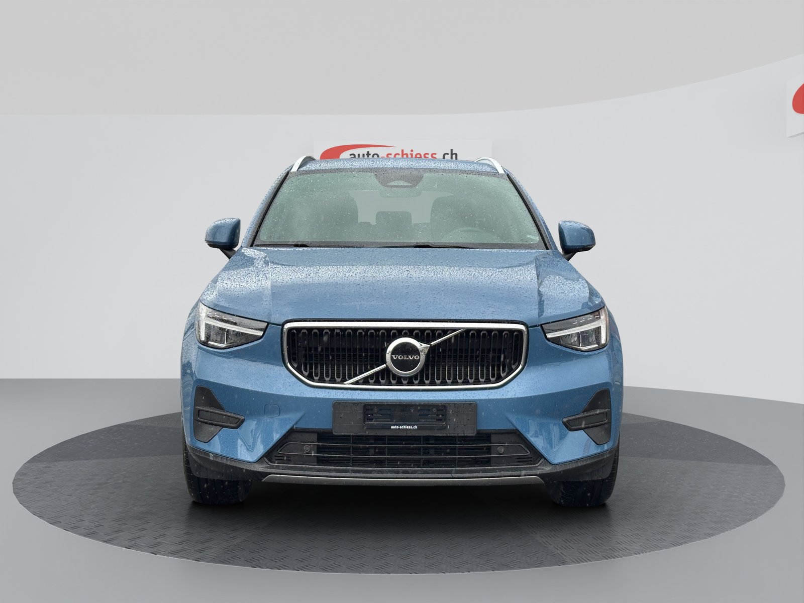 VOLVO XC40 B3 Core 2WD DCT, Mild-Hybrid Benzin/Elektro, Occasion / Gebraucht, Automatik - 2