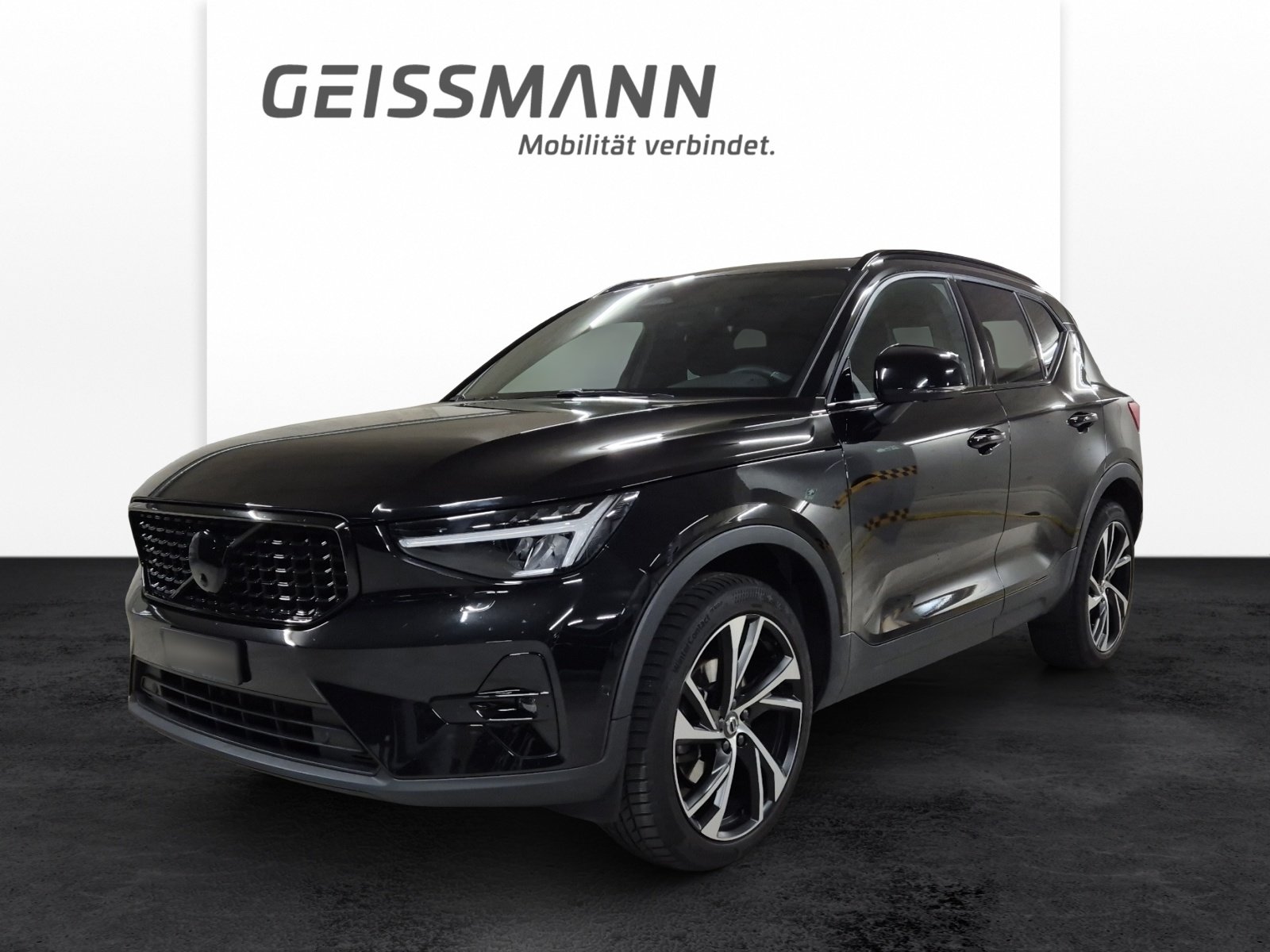 VOLVO XC40 2.0 B5 MH Ultimate Dark AWD