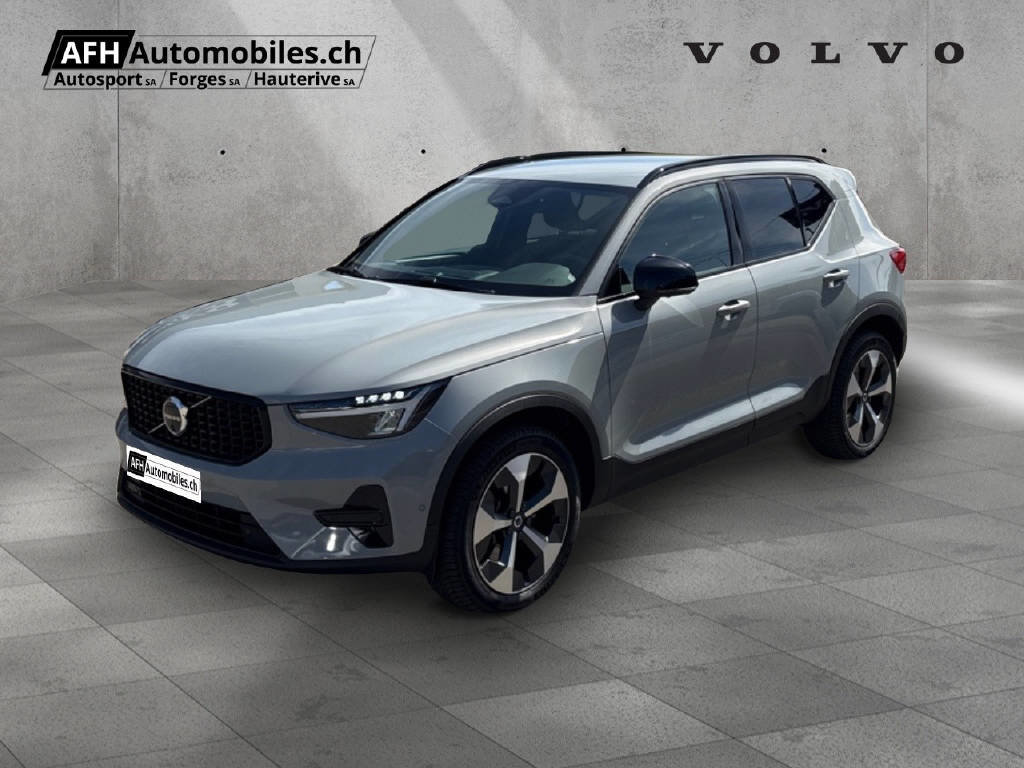 VOLVO XC40 2.0 B3 MH Plus Dark