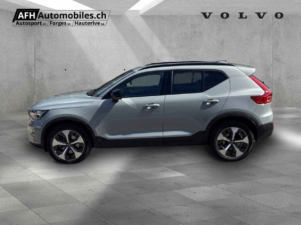 VOLVO XC40 2.0 B3 MH Plus Dark, Mild-Hybrid Petrol/Electric, Second hand / Used, Automatic - 4