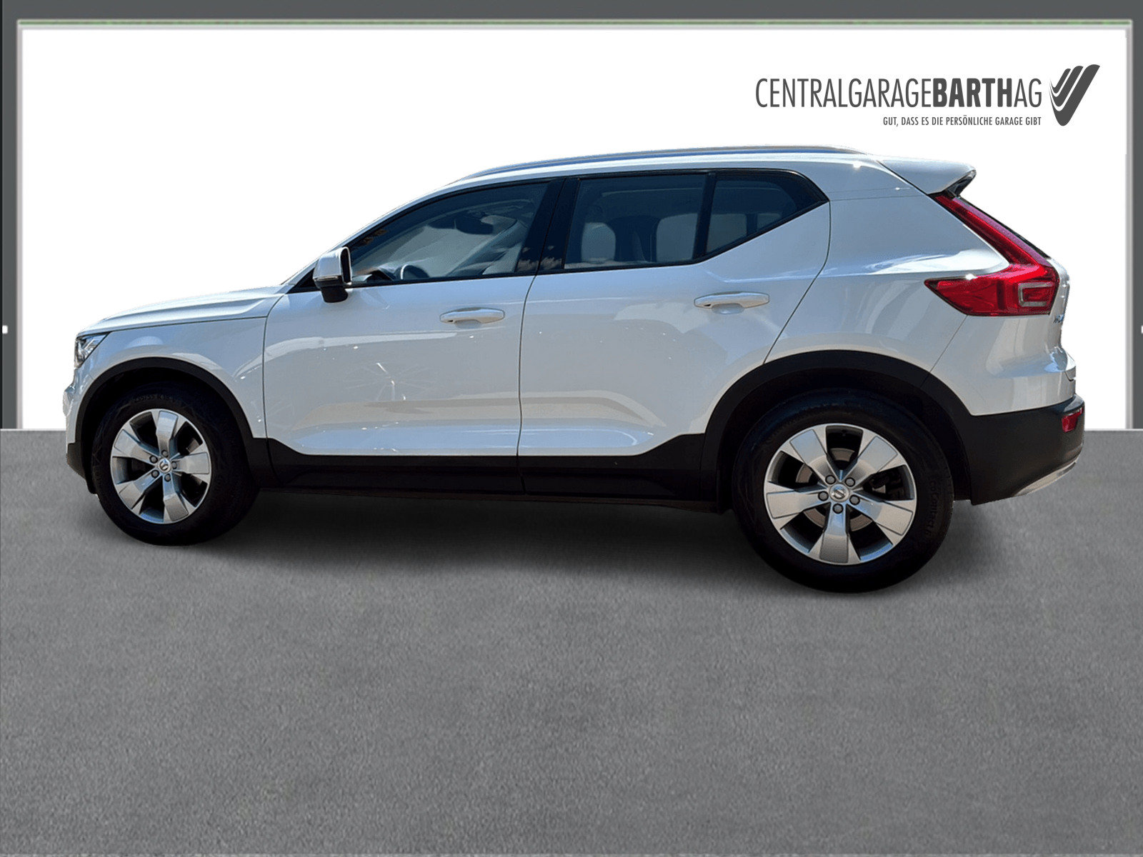 VOLVO XC40 2.0 T4 Momentum AWD, Benzina, Occasioni / Usate, Automatico - 4