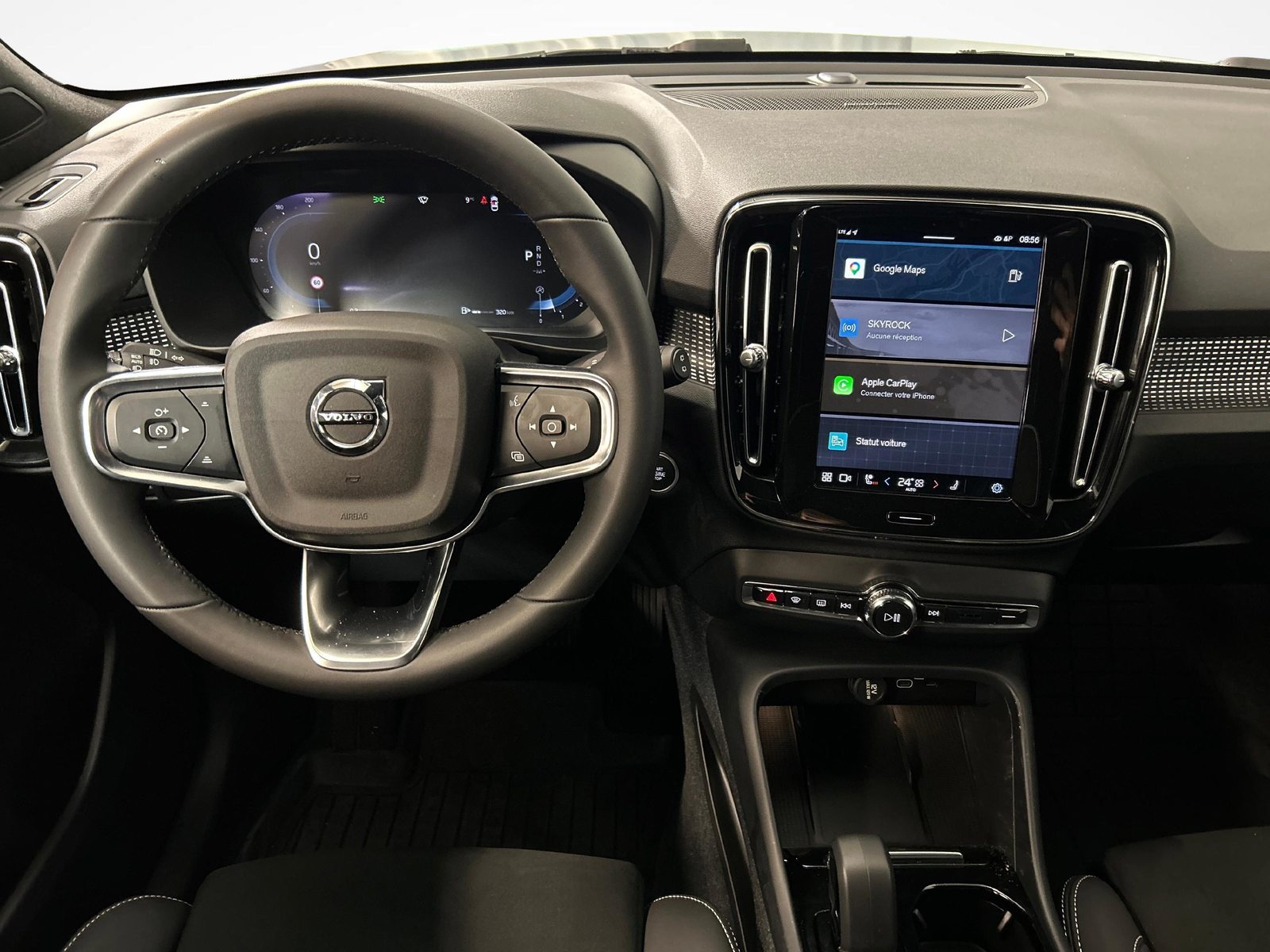 VOLVO XC40 2.0 B3 MH Plus Dark, Mild-Hybrid Benzin/Elektro, Occasion / Gebraucht, Automatik - 6