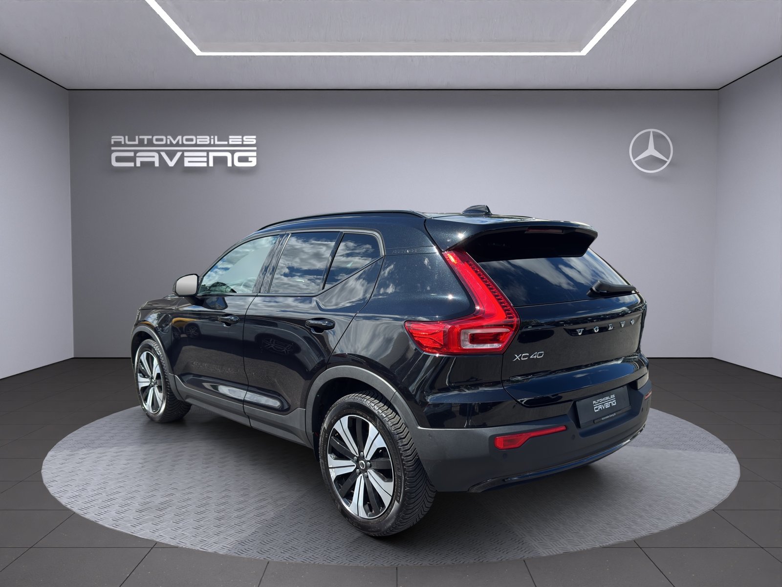 VOLVO XC40 T5 PHEV Ultimate Dark DCT, Plug-in-Hybrid Petrol/Electric, Second hand / Used, Automatic - 3