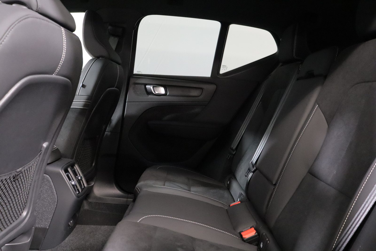 VOLVO XC40 E80 Plus, Electric, Second hand / Used, Automatic - 5