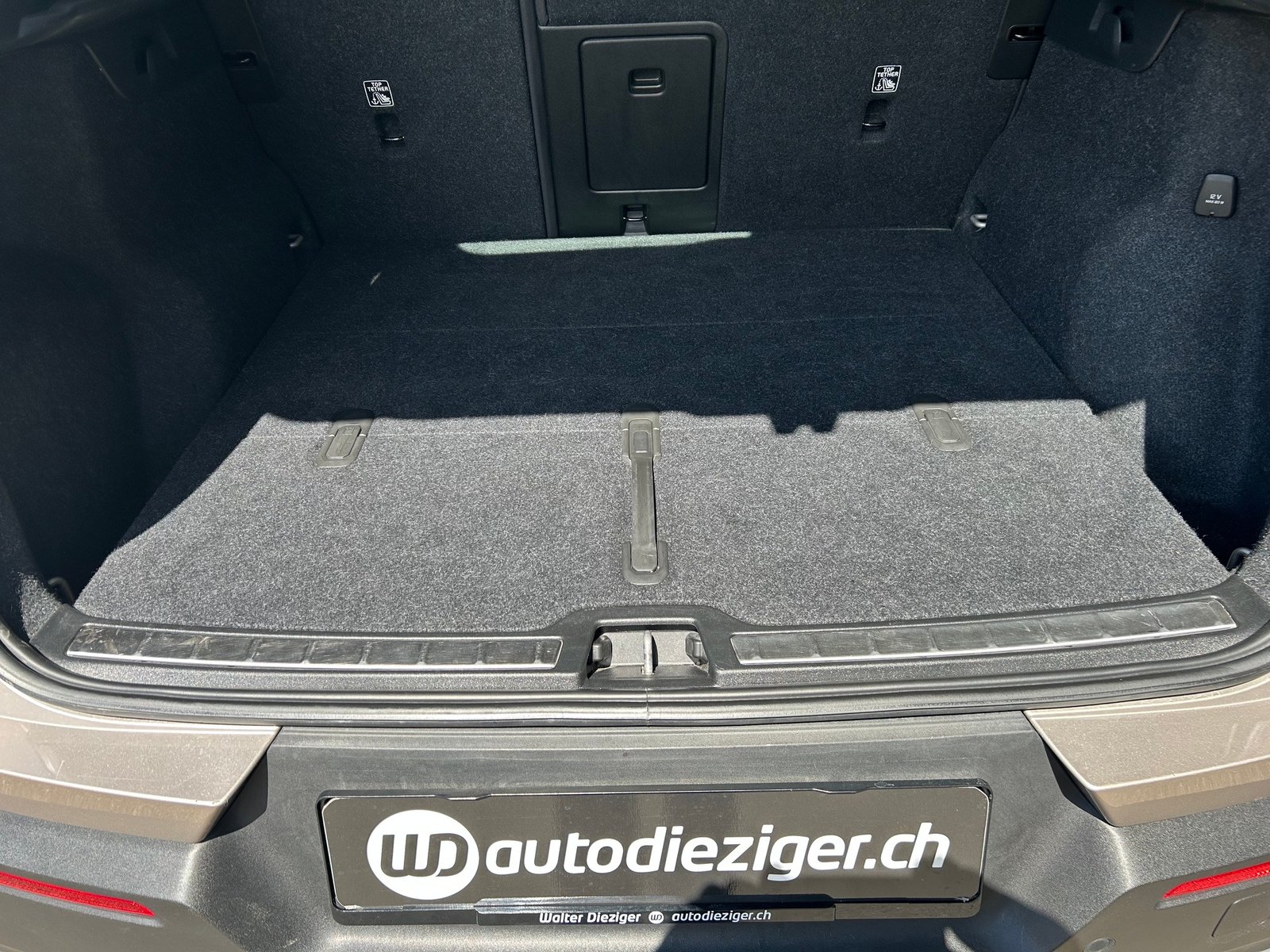 VOLVO XC40 B5 Benzin Mild Hybrid AWD Ultimate Bright Geartro, Mild-Hybrid Benzin/Elektro, Occasion / Gebraucht, Automatik - 7