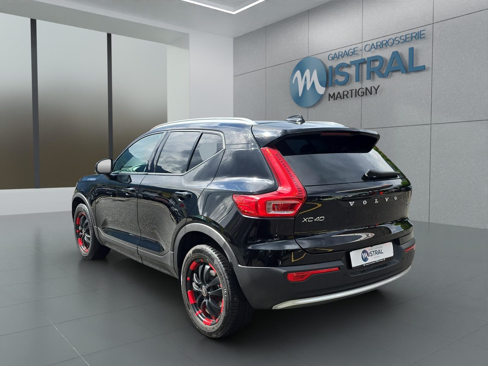 VOLVO XC40 2.0 B3 MH Core, Mild-Hybrid Benzin/Elektro, Occasion / Gebraucht, Automatik - 3