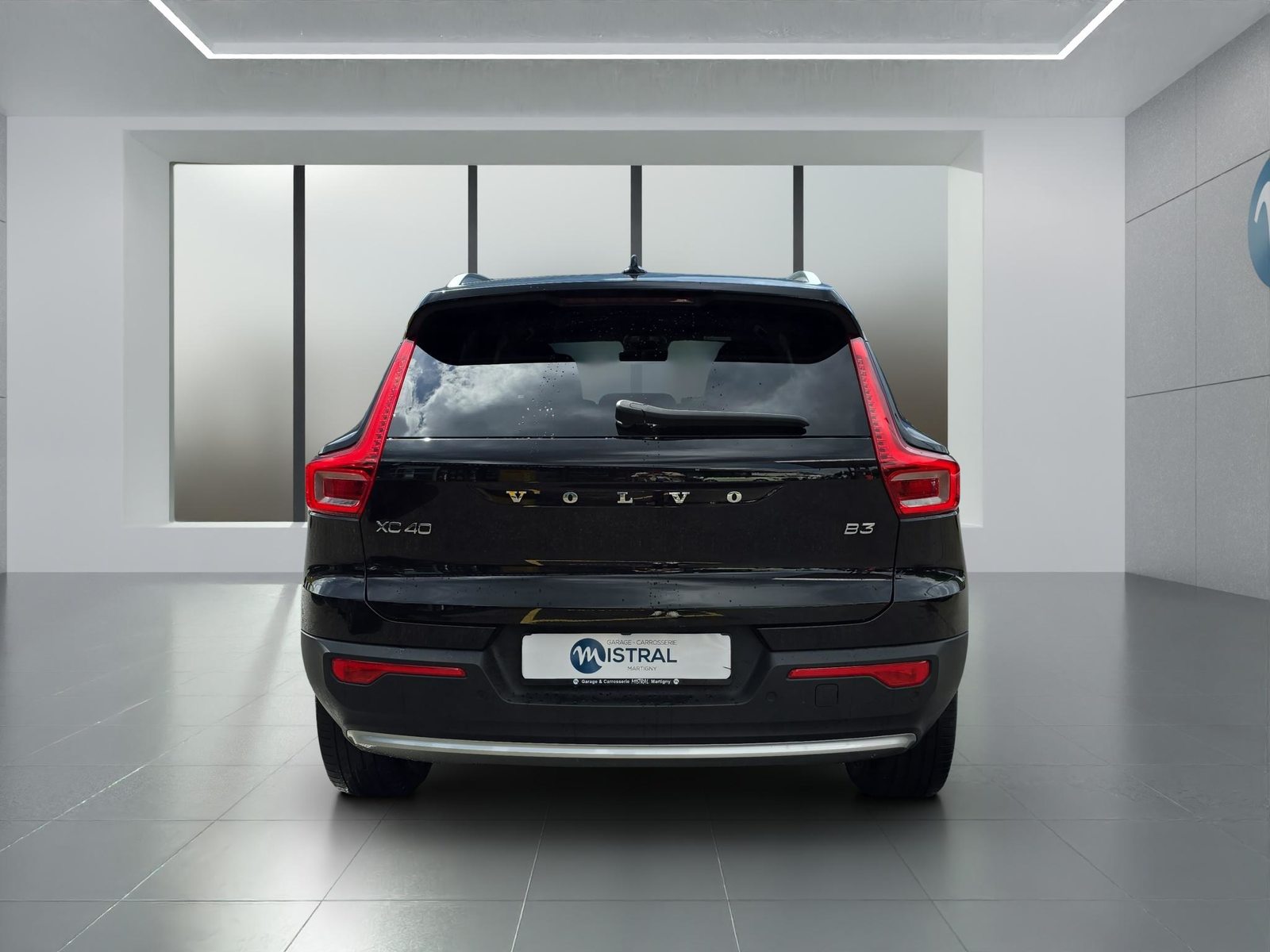 VOLVO XC40 2.0 B3 MH Core, Mild-Hybrid Benzin/Elektro, Occasion / Gebraucht, Automatik - 4