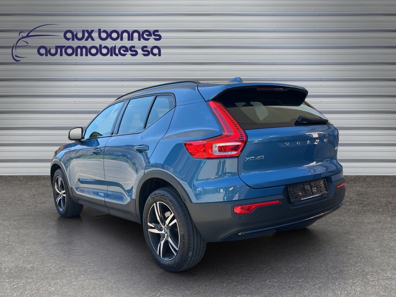 VOLVO XC40 B4 Benzin Mild Hybrid AWD Plus Dark DCT, Hybride Leggero Benzina/Elettrica, Occasioni / Usate, Automatico - 2