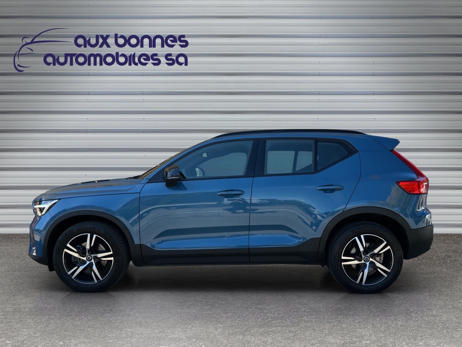 VOLVO XC40 B4 Benzin Mild Hybrid AWD Plus Dark DCT, Hybride Leggero Benzina/Elettrica, Occasioni / Usate, Automatico - 3
