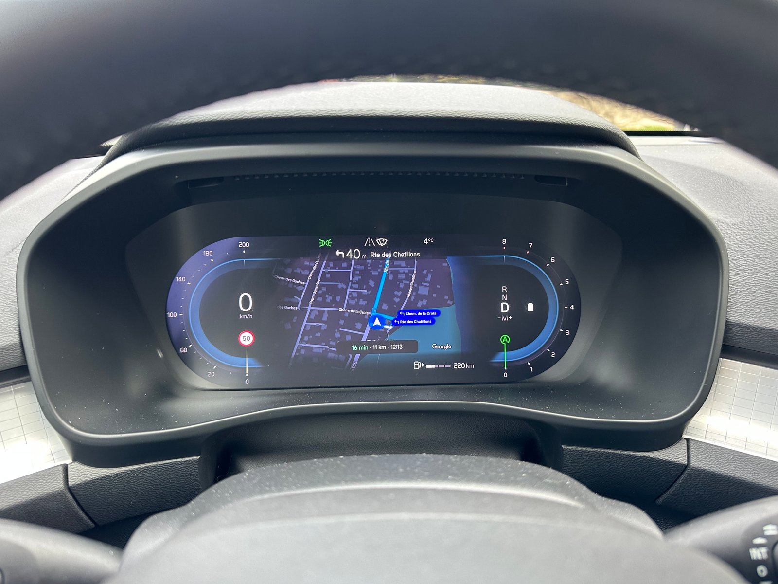 VOLVO XC40 B3 Benzin Mild Hybrid Plus Dark DCT, Hybride Léger Essence/Électricité, Occasion / Utilisé, Automatique - 6