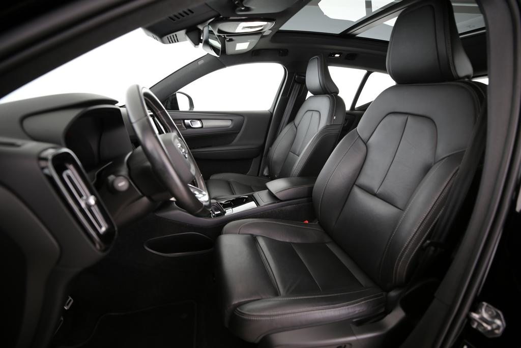 VOLVO XC40 P8 Twin R-Design AWD, Elettrica, Occasioni / Usate, Automatico - 4