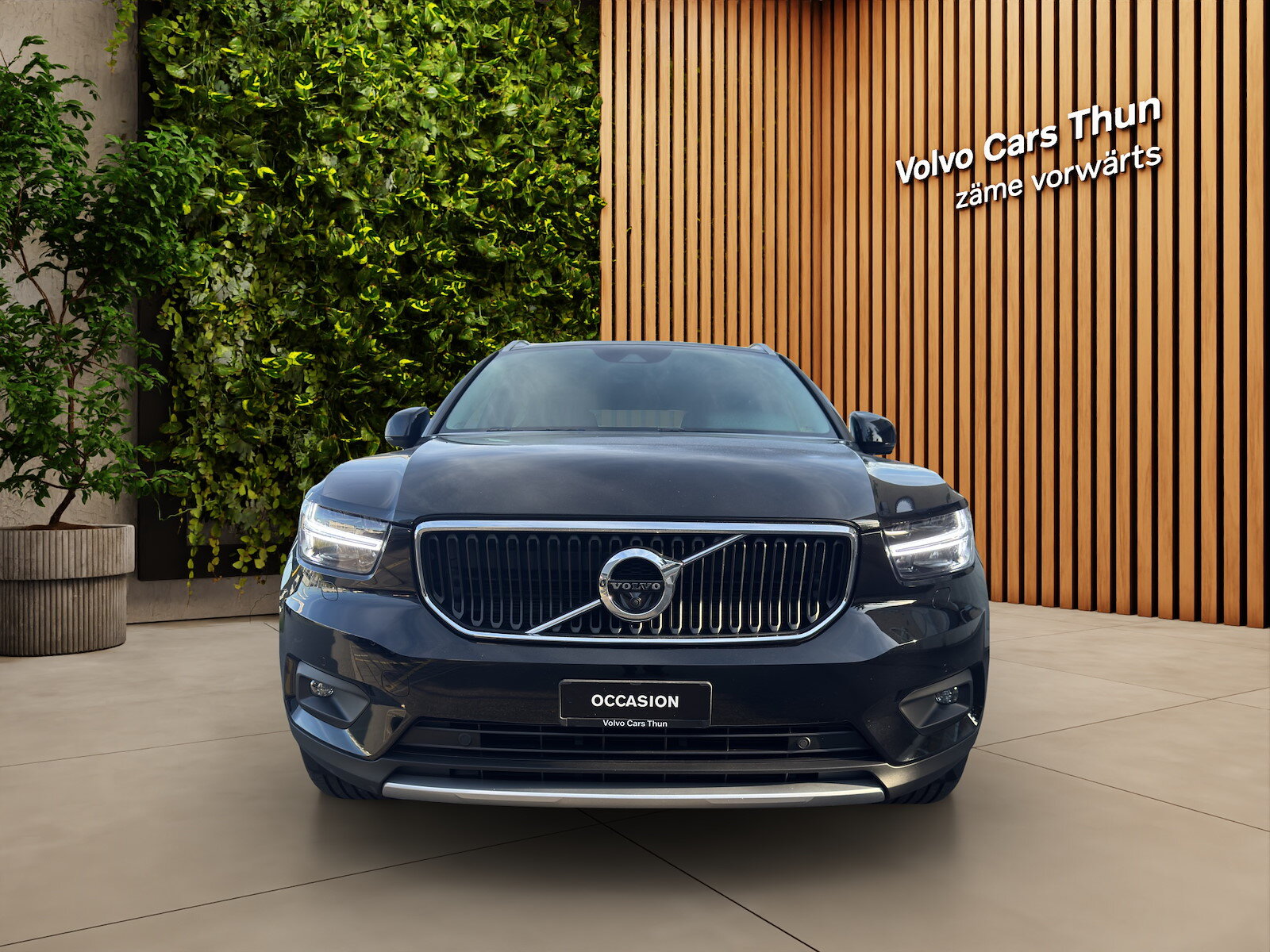 VOLVO XC40 2.0 B4 MH Momentum AWD, Mild-Hybrid Petrol/Electric, Second hand / Used, Automatic - 2