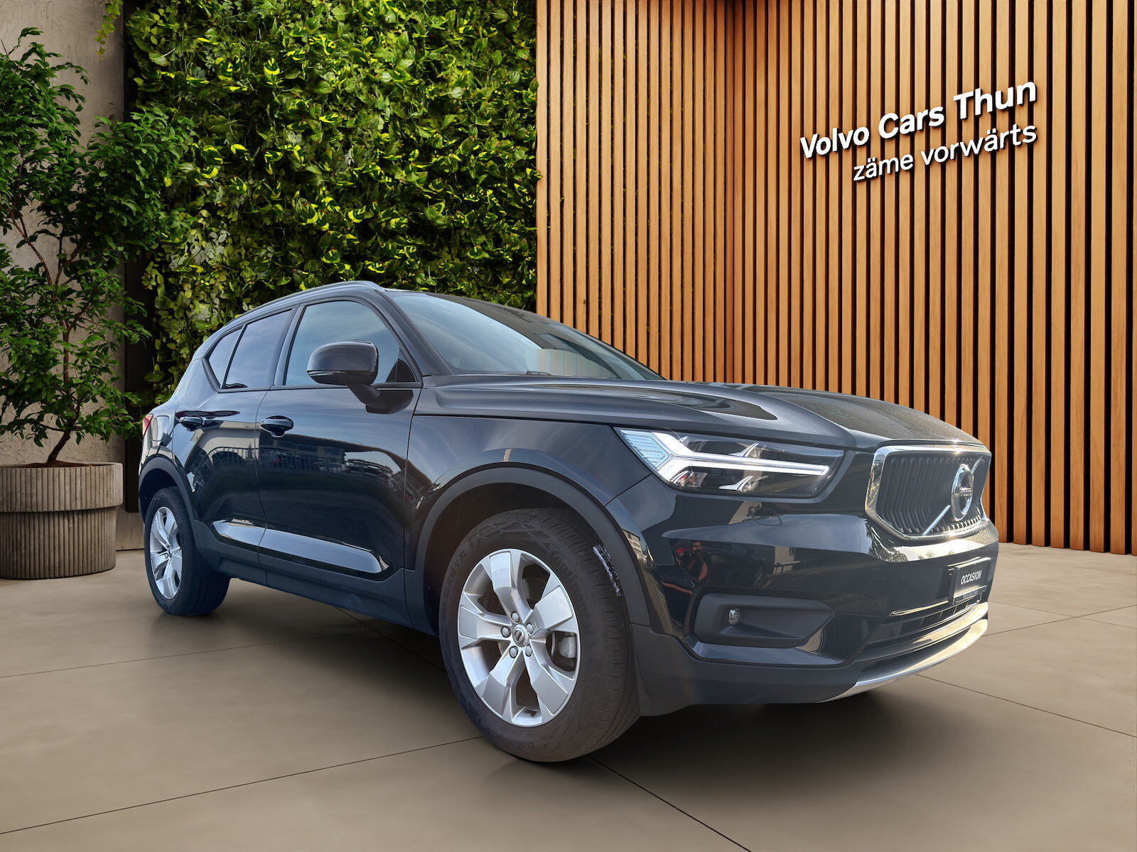 VOLVO XC40 2.0 B4 MH Momentum AWD, Mild-Hybrid Petrol/Electric, Second hand / Used, Automatic - 3