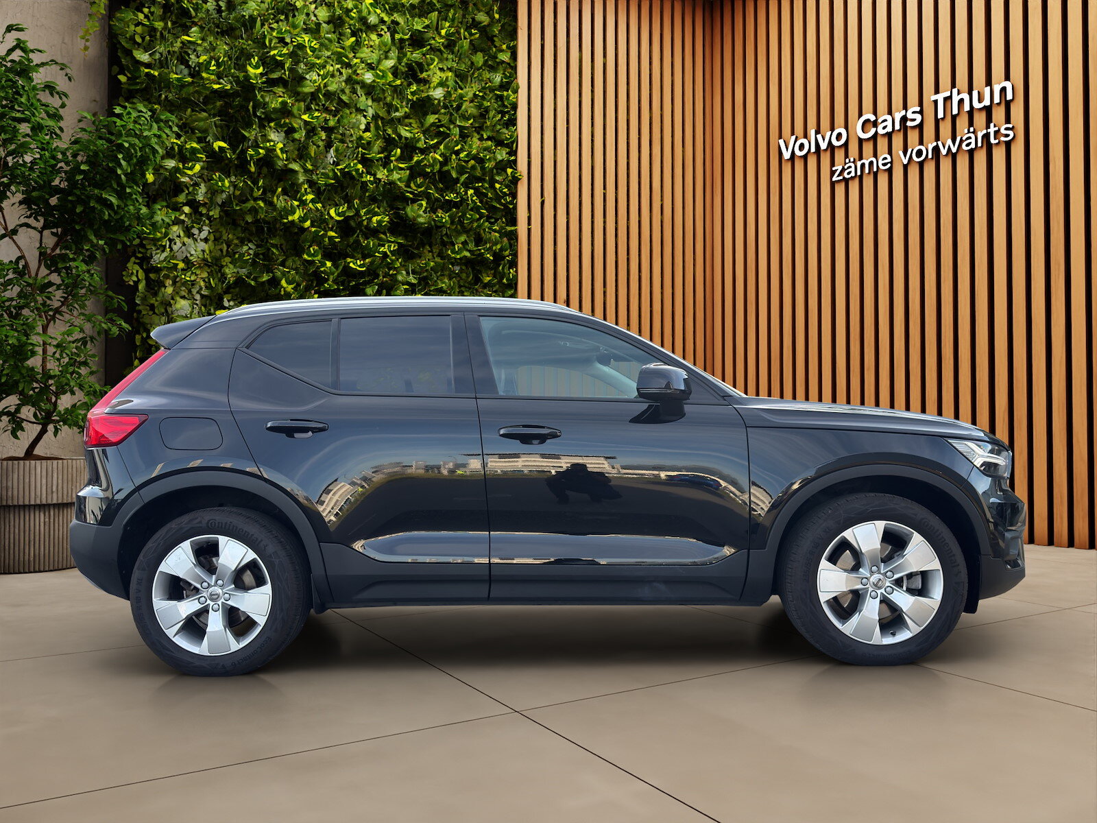 VOLVO XC40 2.0 B4 MH Momentum AWD, Mild-Hybrid Petrol/Electric, Second hand / Used, Automatic - 4