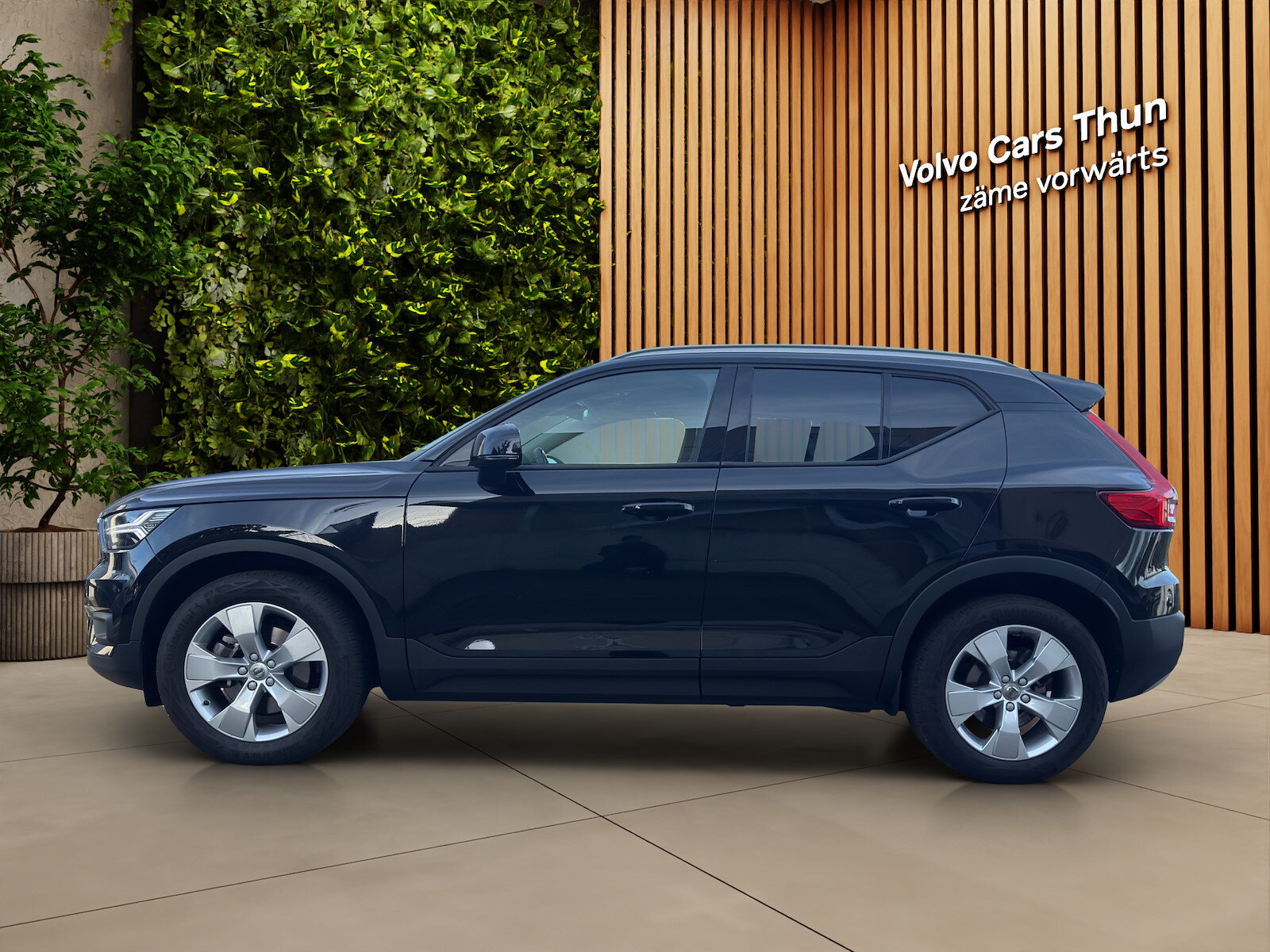 VOLVO XC40 2.0 B4 MH Momentum AWD, Mild-Hybrid Petrol/Electric, Second hand / Used, Automatic - 5
