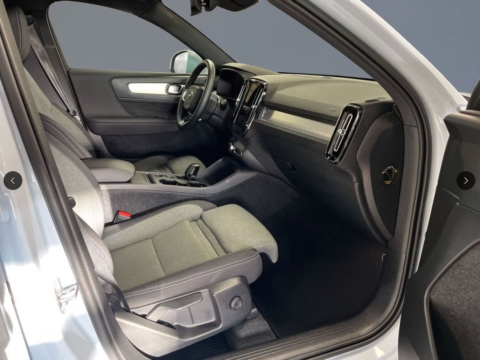 VOLVO XC40 B4 Benzin Mild Hybrid Core DCT, Mild-Hybrid Benzin/Elektro, Occasion / Gebraucht, Automatik - 4