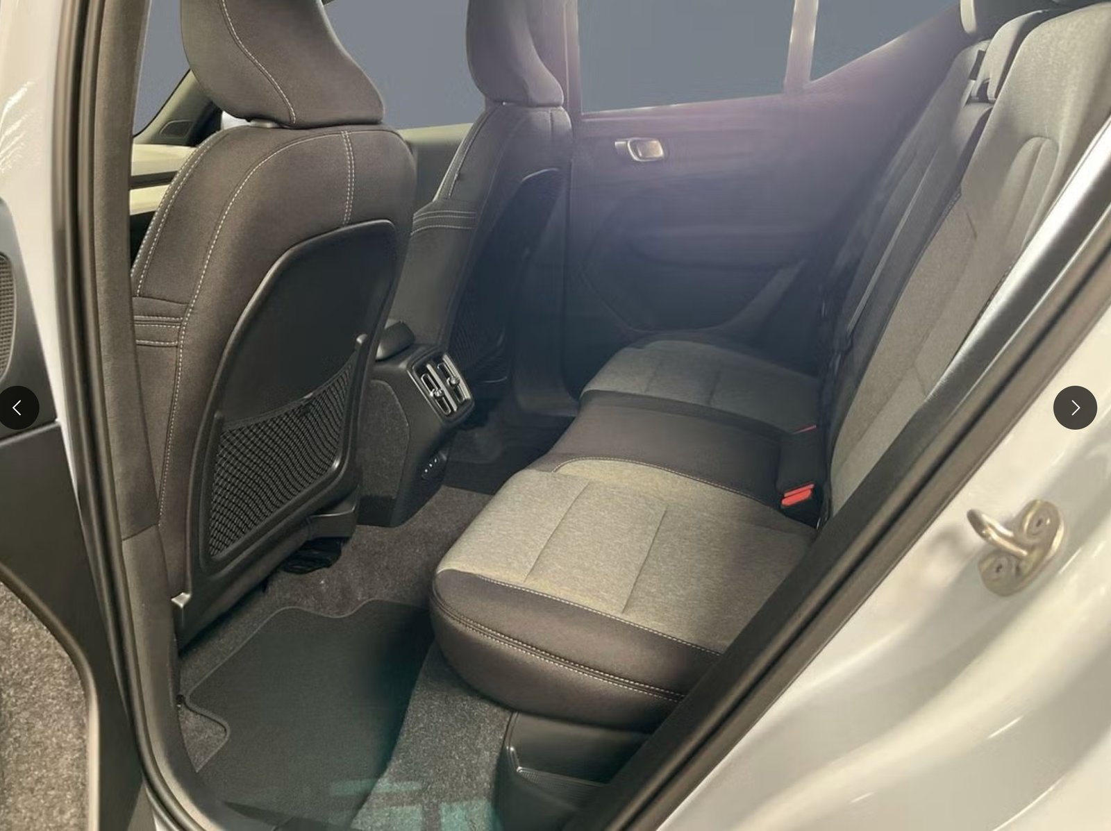 VOLVO XC40 B4 Benzin Mild Hybrid Core DCT, Mild-Hybrid Benzin/Elektro, Occasion / Gebraucht, Automatik - 5