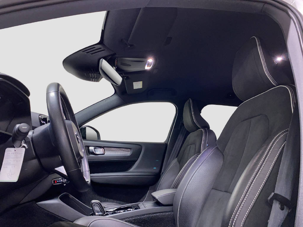 VOLVO XC40 2.0 D4 R-Design AWD, Diesel, Occasioni / Usate, Automatico - 7