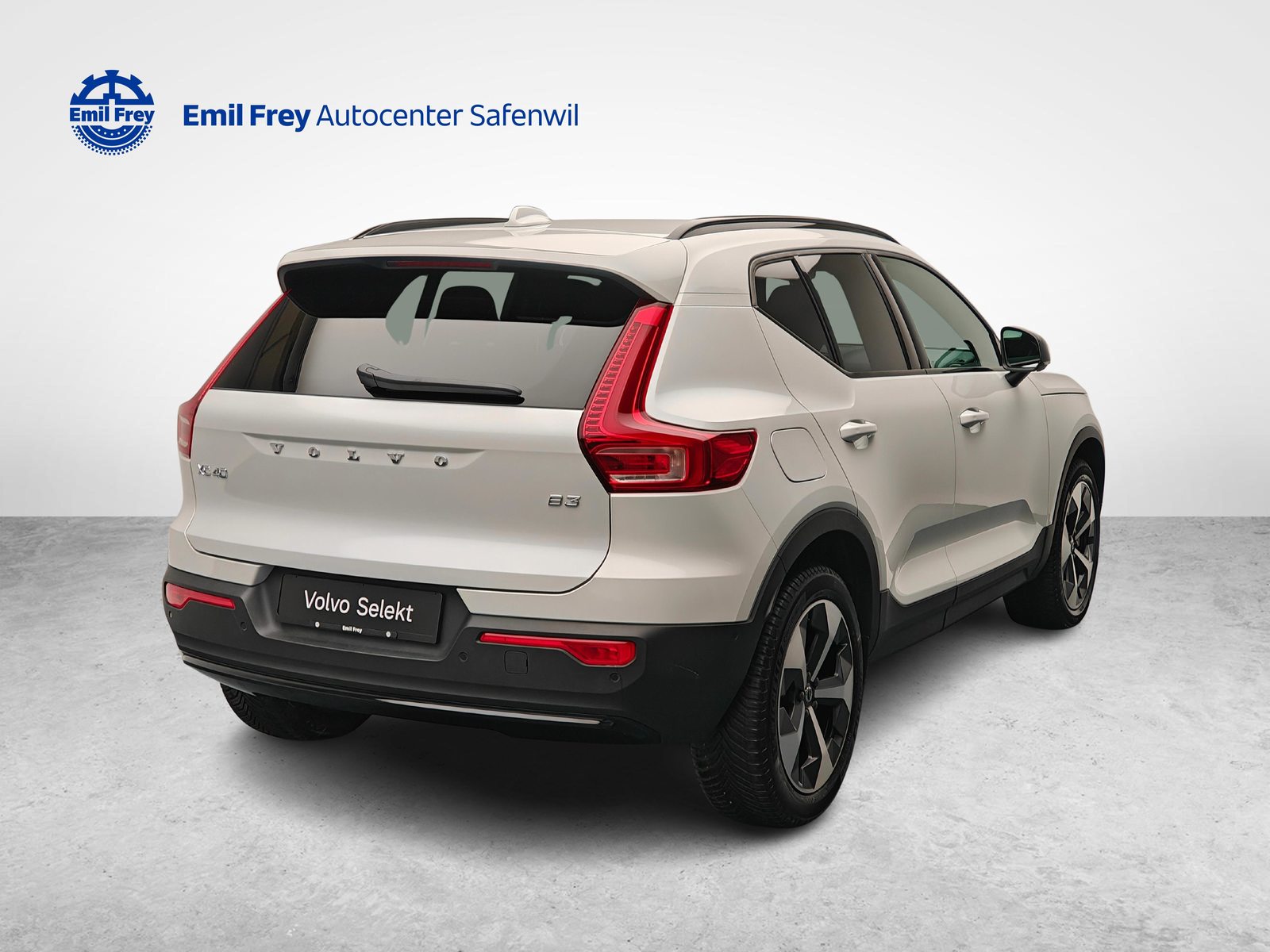 VOLVO XC40 2.0 B3 MH Plus Dark, Hybride Léger Essence/Électricité, Occasion / Utilisé, Automatique - 5