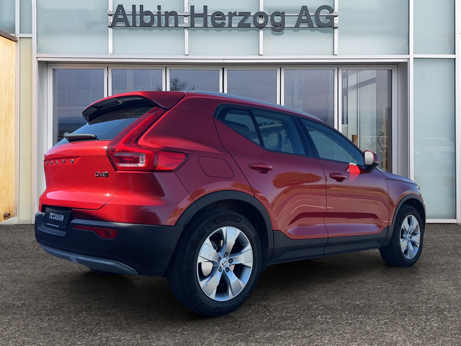 VOLVO XC40 2.0 D4 Momentum AWD, Diesel, Second hand / Used, Automatic - 5